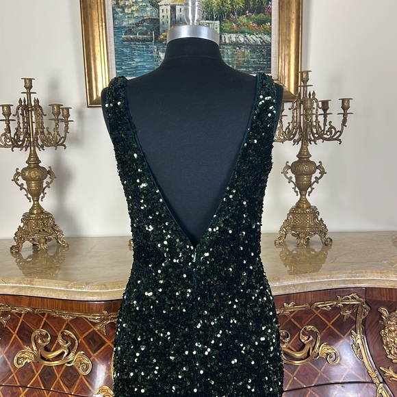 Women,formal all over sequins fitted special Occasion Evening dress - Picture 5 of 5